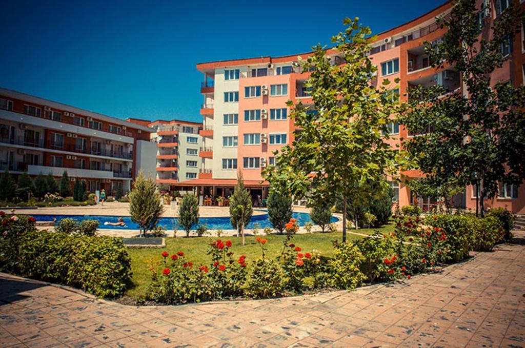 Privilege Fort Beach - Menada Apartments Elenite Luaran gambar