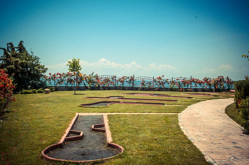 Privilege Fort Beach - Menada Apartments Elenite Luaran gambar
