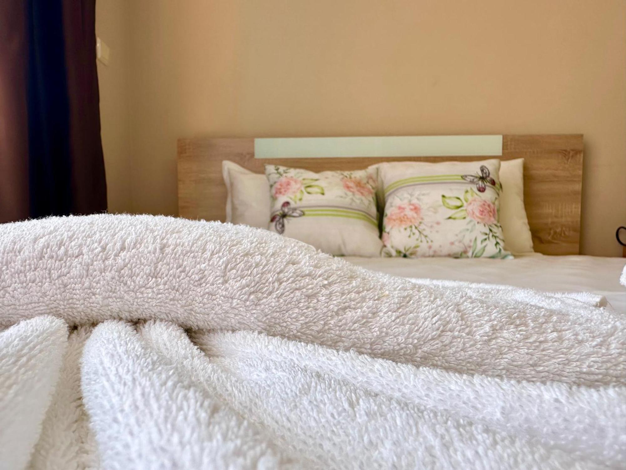 Privilege Fort Beach - Menada Apartments Elenite Luaran gambar