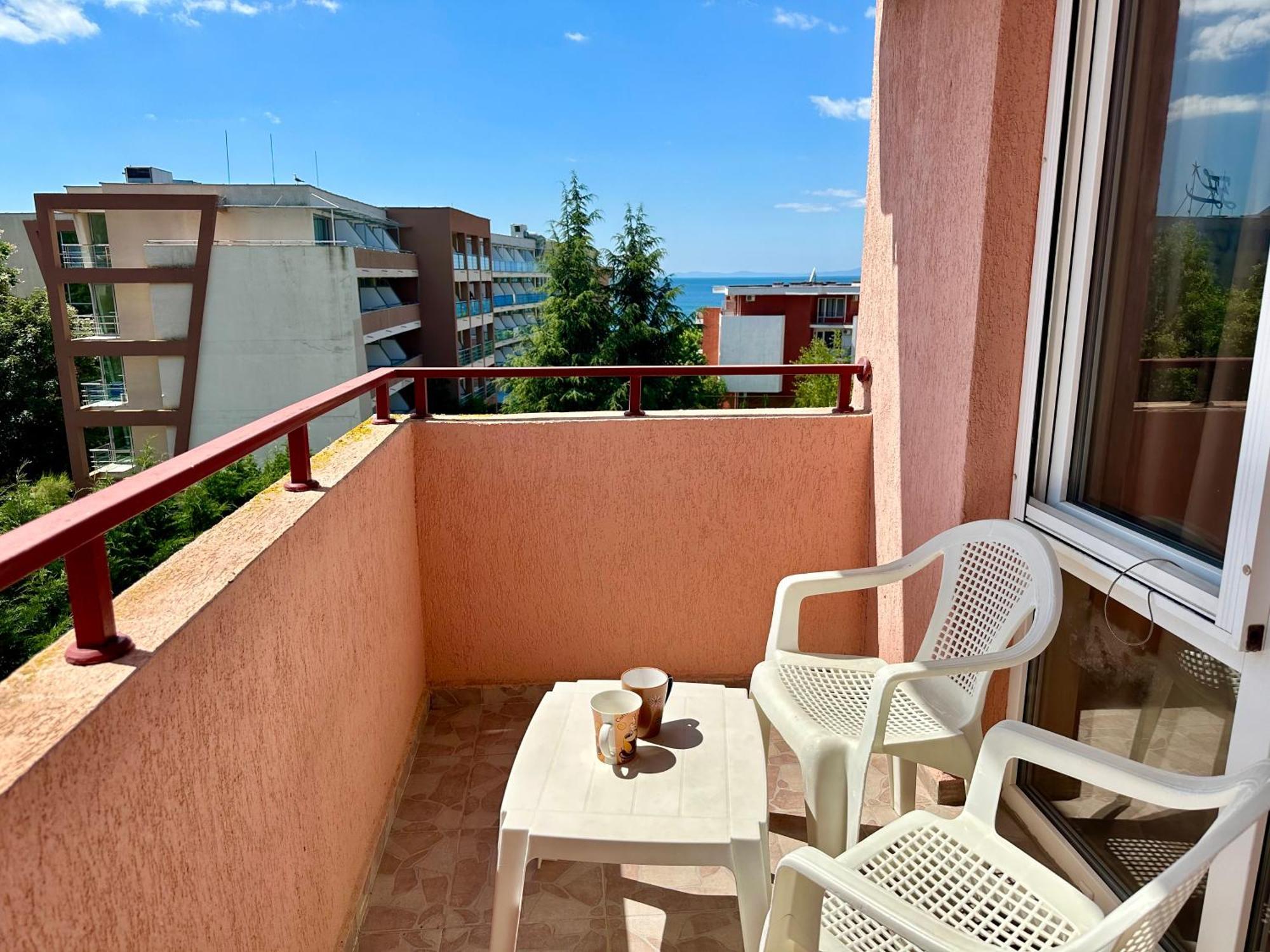 Privilege Fort Beach - Menada Apartments Elenite Luaran gambar
