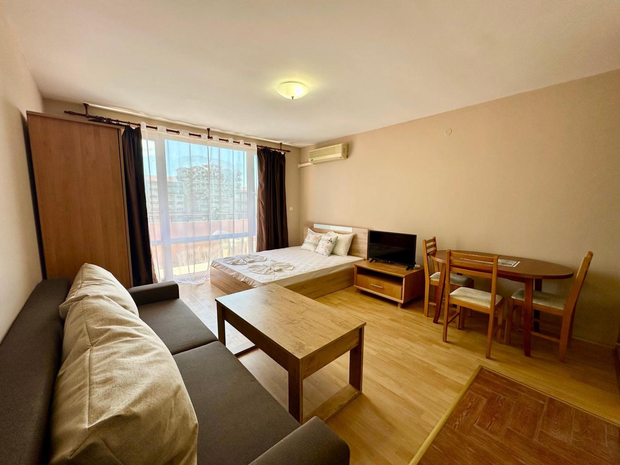 Privilege Fort Beach - Menada Apartments Elenite Luaran gambar